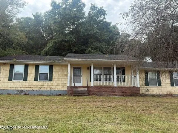163 Old State Rd, Falls, PA 18615