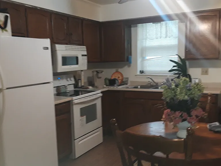 718 Pine St — Photo 4