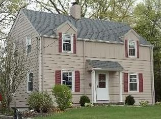 10 Tennis Pl, Nutley, NJ 07110