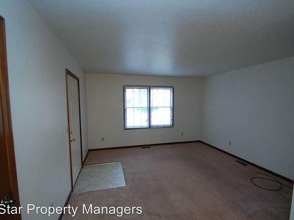 2nd image of 1825 Manor Haus Ct APT 1