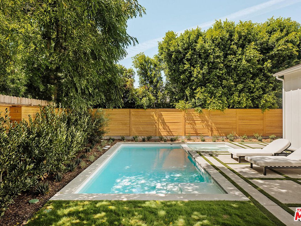 2nd image of 4027 Dixie Canyon Ave