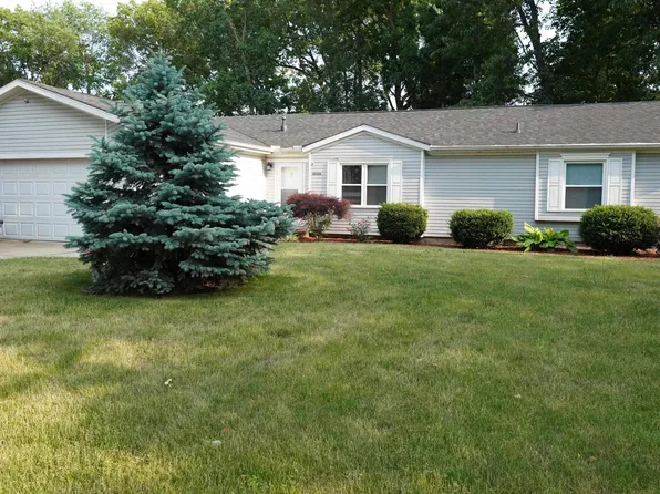 30580 Woodsprings Dr, Granger, IN 46530