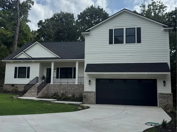 409 W Patricia Ln, Fayetteville, AR 72703