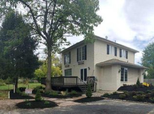 325 Barton Ln, Berlin, NJ 08009