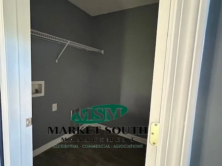 46 Twin Oaks Pl — Photo 14