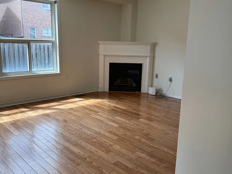 58 Brentcliff Dr #UPPER — Photo 13
