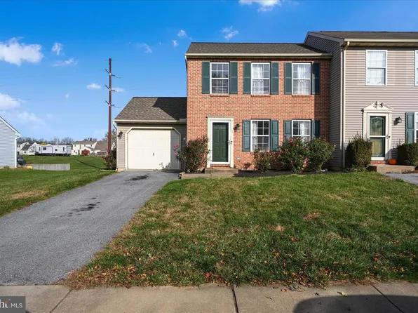 85 Chelmsford Dr, Marietta, PA 17547