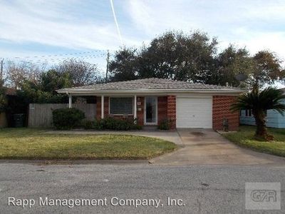 13 Manor Way, Galveston, TX, 77550