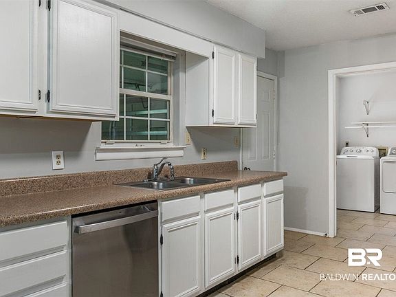 5th image of 522 W Ariel Ave