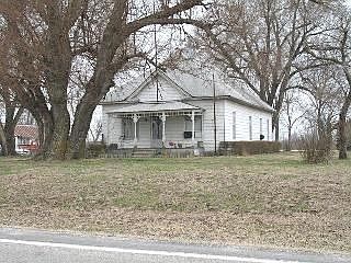1st image of 35610 Hedge Ln