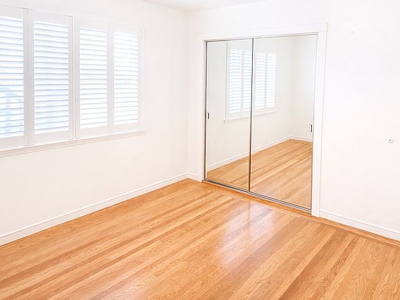 4th image of 216 Paramount Dr #1