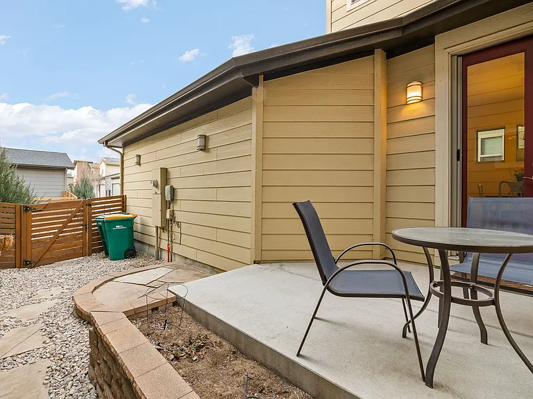 6779 Raritan Dr — Photo 28