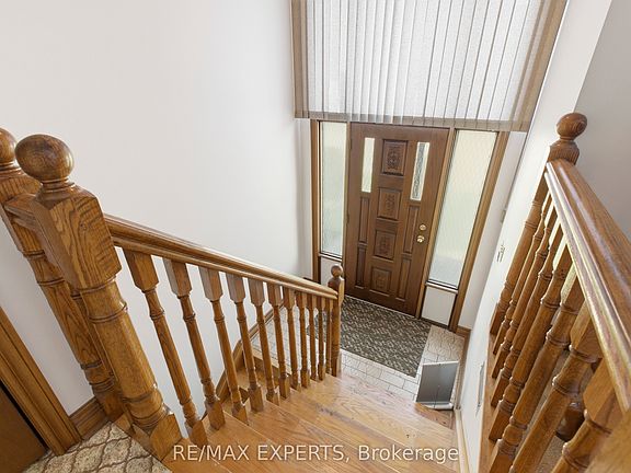 3rd image of 141 Spalding Rd