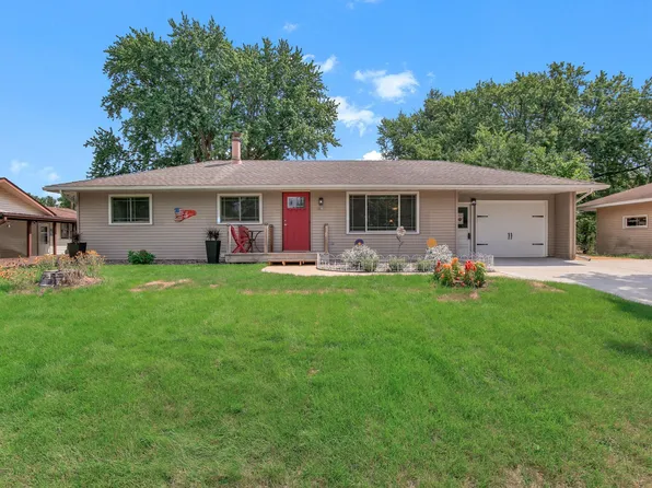 1821 Maple St, Hastings, MN 55033