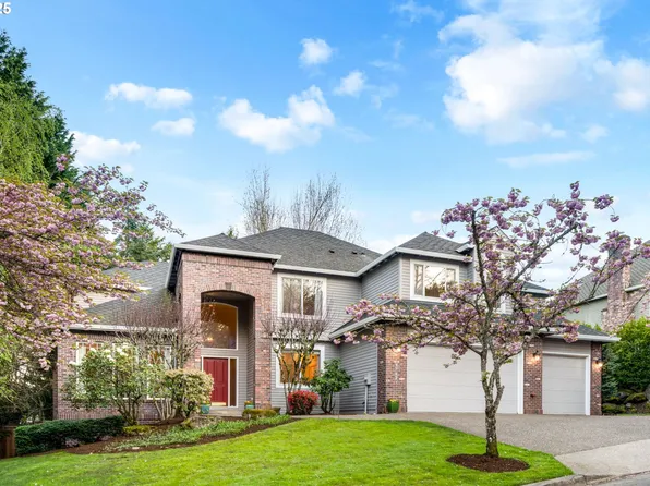 17421 Brookhurst Dr, Lake Oswego, OR 97034