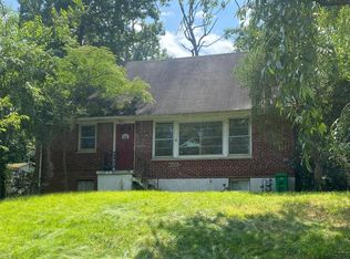 10527 Deakins Hall Dr, Hyattsville, MD 20783