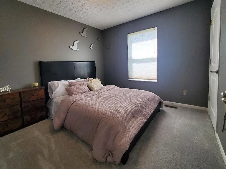 2219 Dixon St — Photo 16