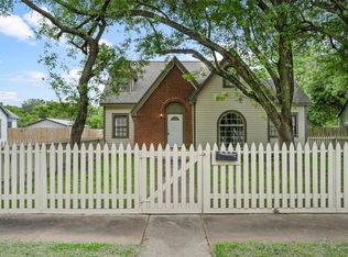 318 12th Ave N, Texas City, TX 77590