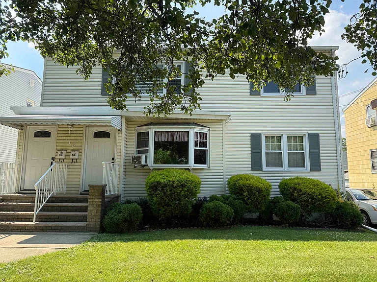 715 Humboldt St — Photo 17
