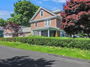 16 Nelson Ave, Norwalk, CT 06851