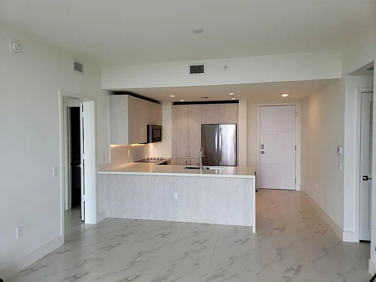 2000 Metropica Way #2107 — Photo 15
