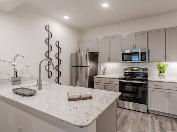380 Topwater Dr #95-308