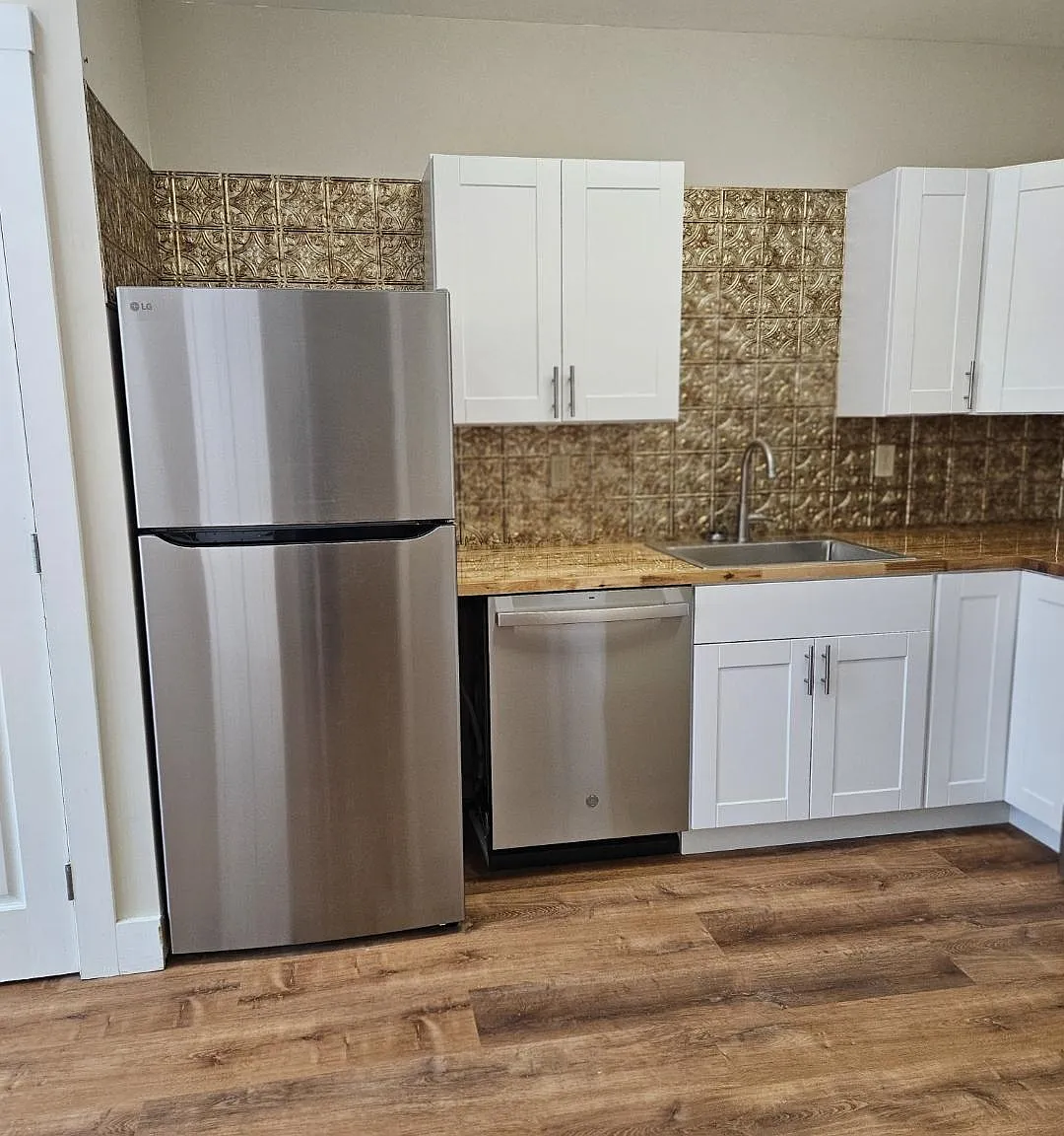 1 bed, 1.0 bath, 10950 sqft, $1,450 — Photo 1