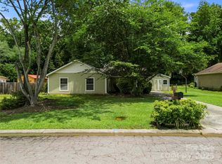 4333 Dunwoody Dr, Charlotte, NC 28215