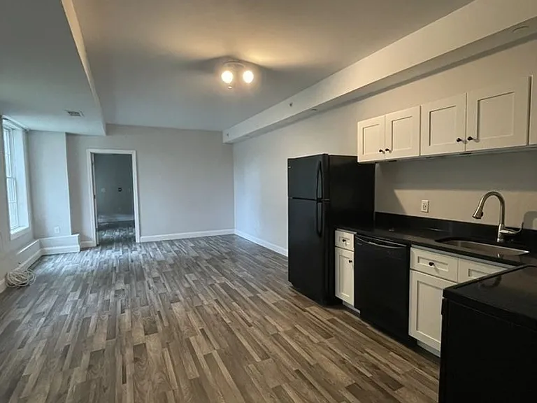 56 New Rochester Rd — Photo 3