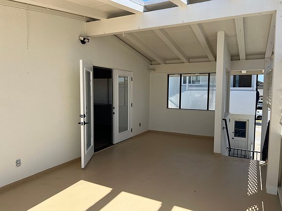 2nd image of 611 Ocean Ave APT D