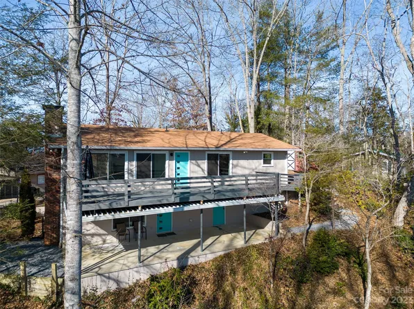 31 Stonebrook Dr #18, Franklin, NC 28734