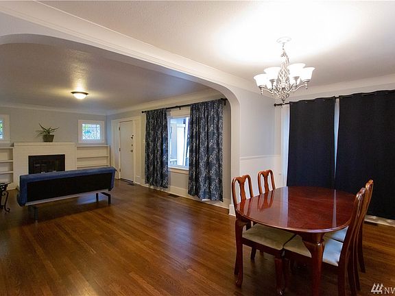 4th image of 701 S Ainsworth Ave