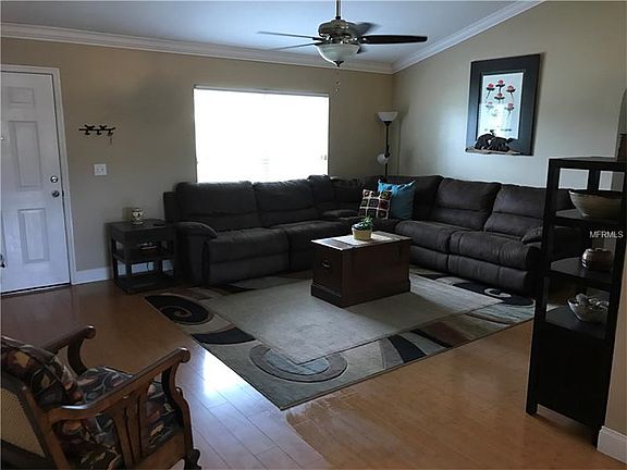 3rd image of 1134 Chelsea Parc Dr