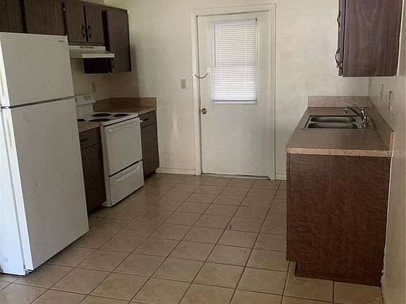 3rd image of 6176 SE 119th St