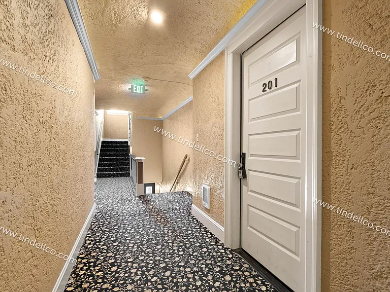 2076 NW Johnson St #201 — Photo 5
