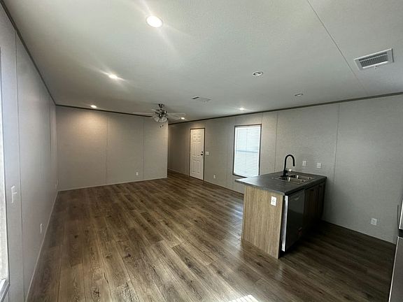 4th image of 4808 S Elwood Ave #636