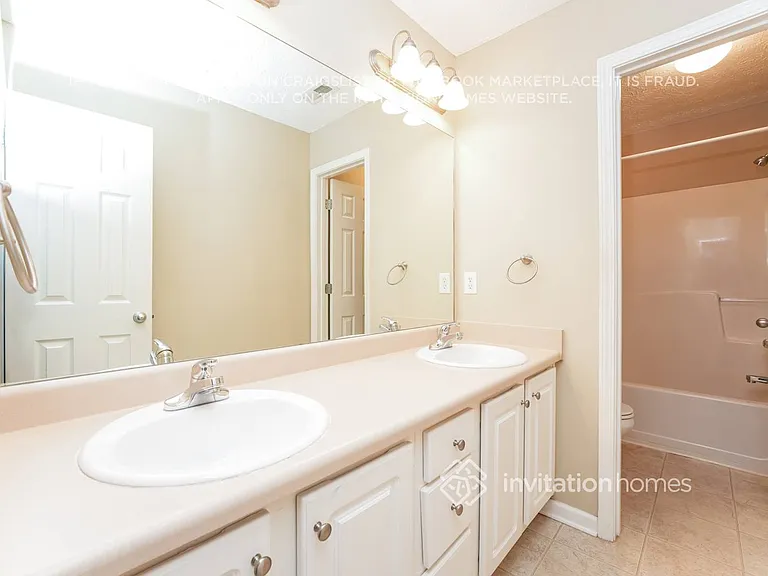 3144 Oak Ridge Ln — Photo 16