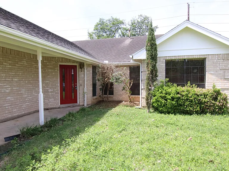 3118 Settlers Way Blvd — Photo 2