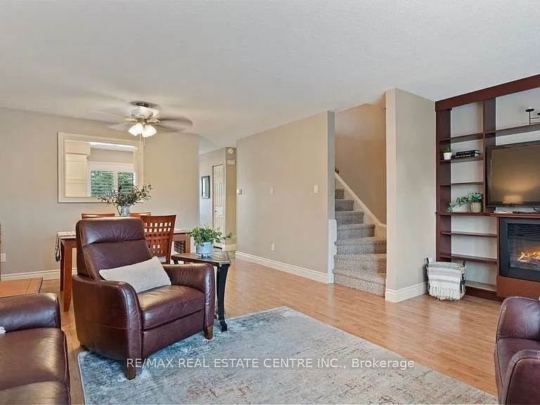 15 Green Valley Dr #29 — Photo 3