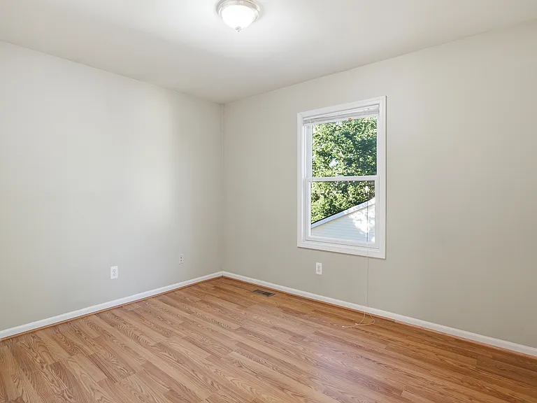 4118 Devon Rd — Photo 15