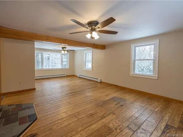 370 Gillette Road, New Hartford, CT 06057