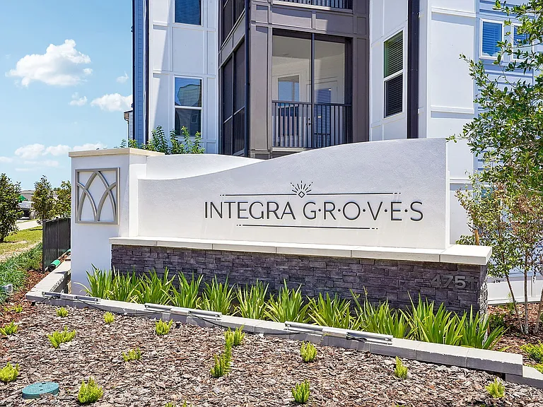 36-web-or-mls-4555 Grv Spgs Cir-Unit 107-S1605-036