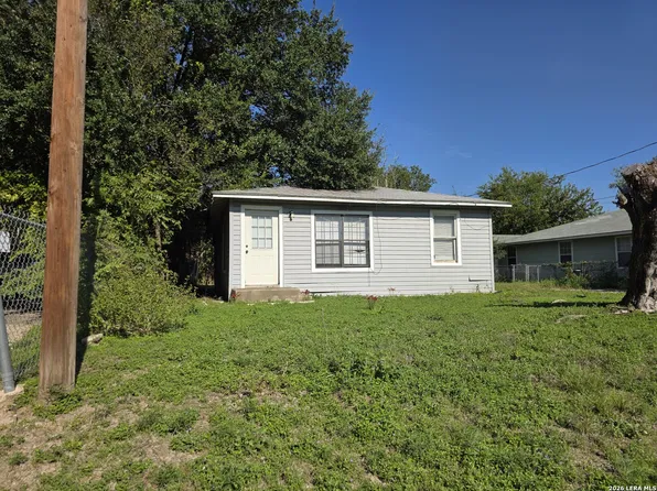 937 Oasis, New Braunfels, TX 78130