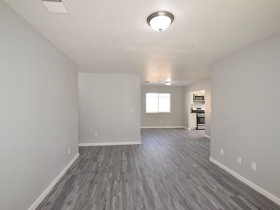 2nd image of 944 Beaver Park Way