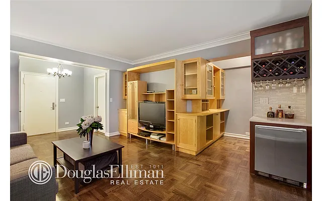 Sold by Douglas Elliman | media 6