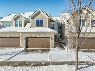 3056 N Spurway Dr, Ann Arbor, MI 48105