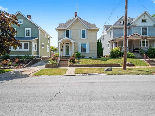 1116 Byron St, Huntington, IN 46750