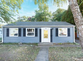 3810 11th Ave, Moline, IL 61265