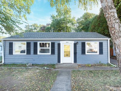 3810 11th Ave, Moline, IL, 61265