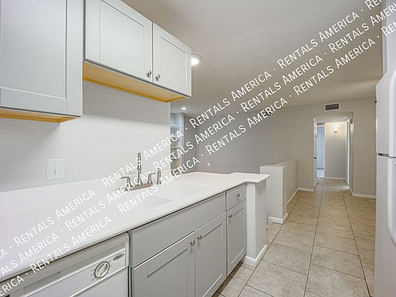 3rd image of 747 S Extension Rd Unit 112